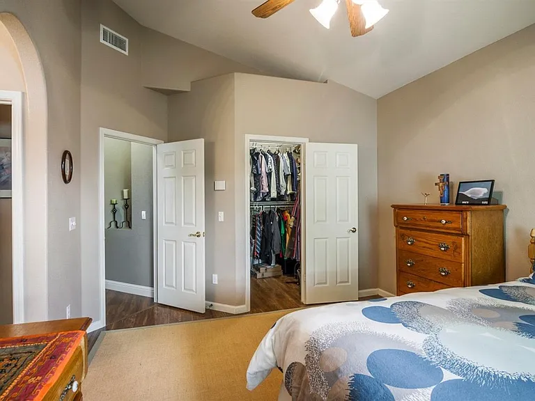105 Rockbolt Cir — Photo 8