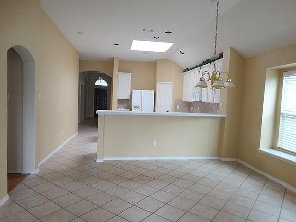 2nd image of 12552 Hawk Creek Dr