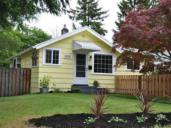 Freshly painted exterior with one year warranty. Double-paned windows, hardwood floors, gas forced air heat, all ready for you to move in!