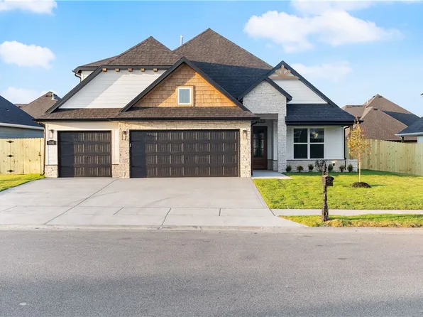 1240 Red Maple St, Centerton, AR 72719