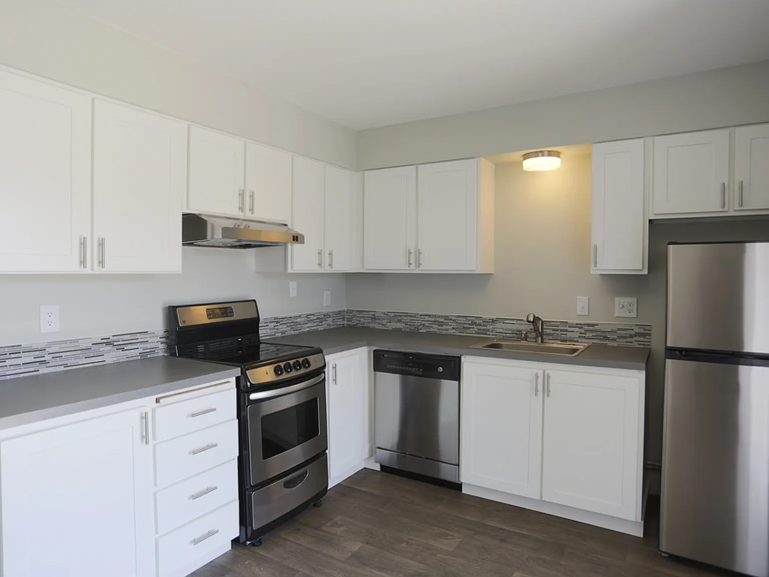 Pinewood Commons — Photo 3