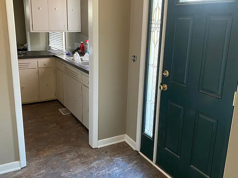 601 S Woodlawn Blvd — Photo 4