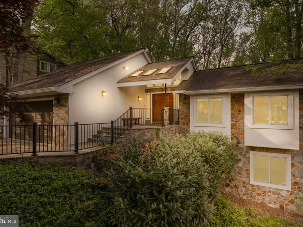 8501 River Rock Ter, Bethesda, MD 20817