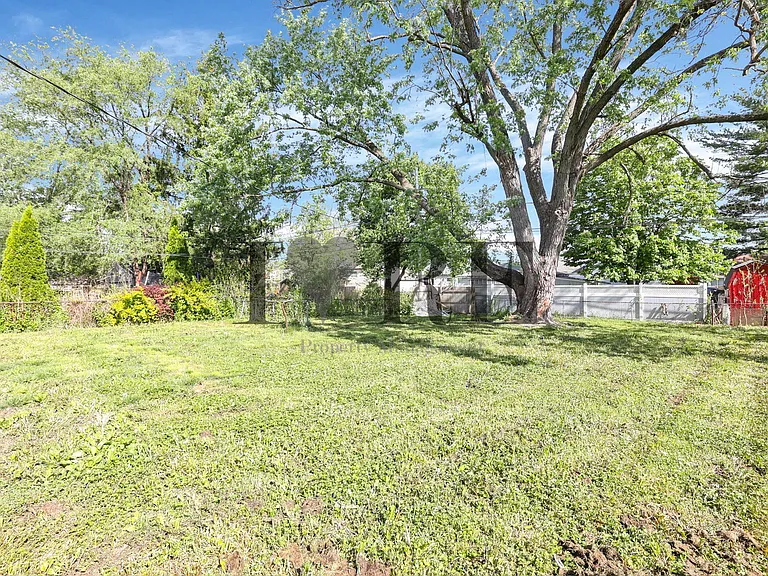 1902 Brookfield Rd — Photo 7