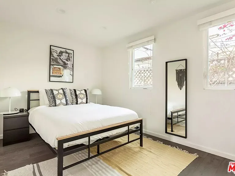 611 Flower Ave — Photo 16