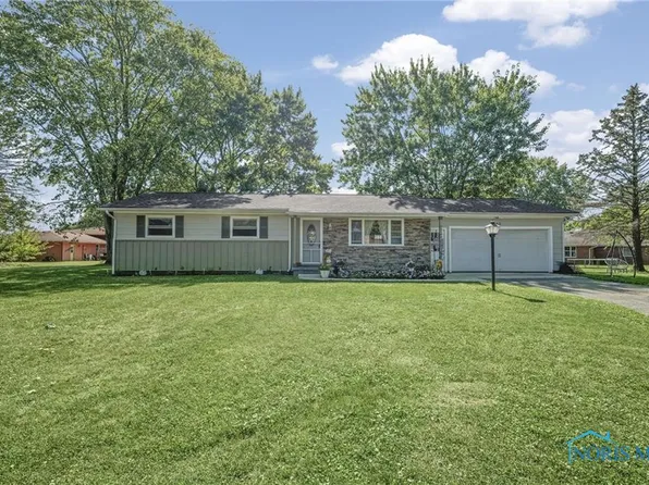 500 Sandalwood Ln, Delta, OH 43515