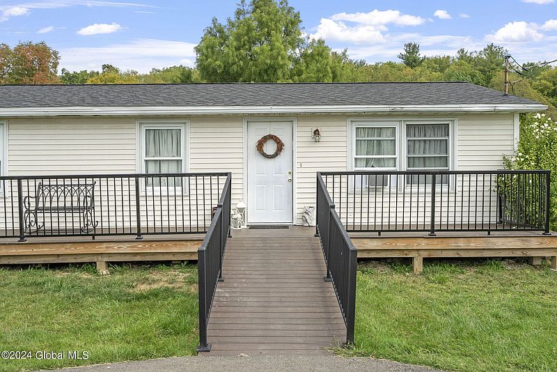4th image of 370 Manor Rock Road