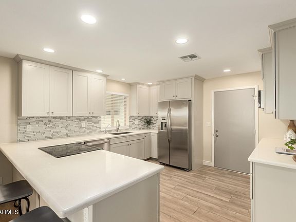 4th image of 4758 E DELTA Avenue E