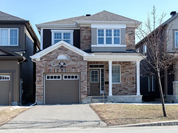 129 Sweetvalley Dr, Ottawa, ON K4A 1A4