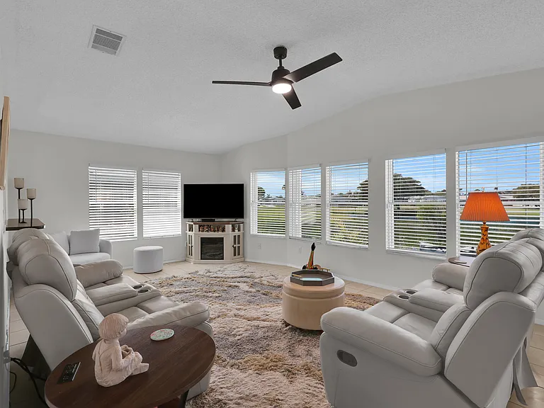 3416 Feriwinkle Ct — Photo 8