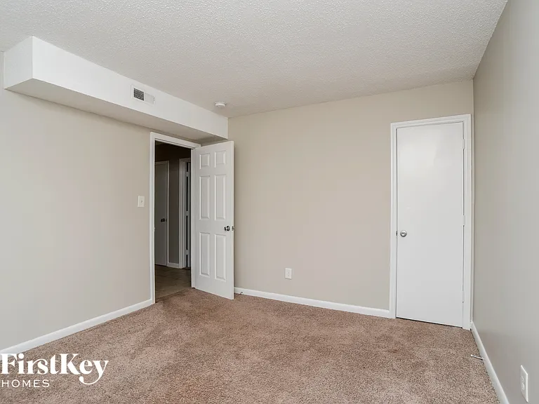 8500 Park Vista Cir — Photo 12