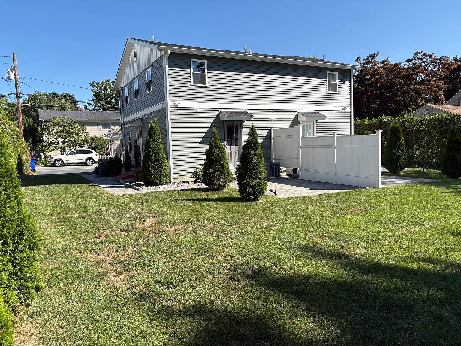 3 bed, 1000 sqft, $3,500 — Photo 4