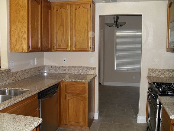 3rd image of 6453 Old Orchard Way