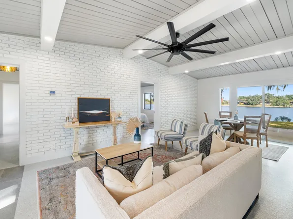 3711 Shoreline Cir, Panama City, FL 32405