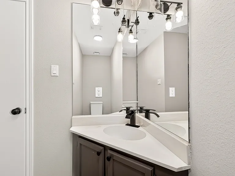 4906 Pleasure Lake Ln — Photo 47
