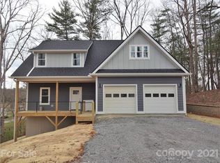 68 Hamilton Woods Ln, Etowah, NC 28729