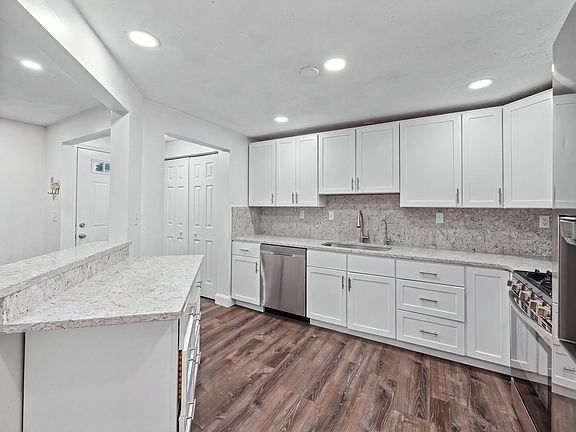 5th image of 237 South St APT 4