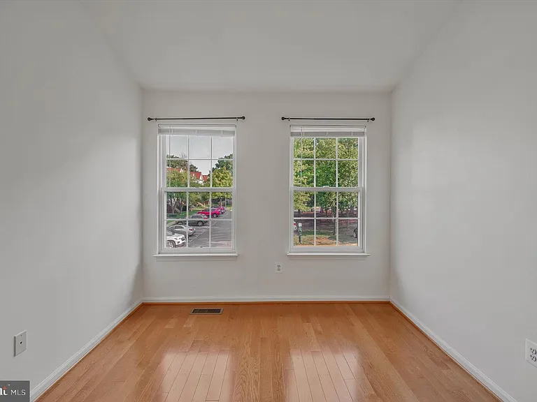 14844 Edman Cir — Photo 30