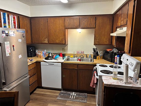 3rd image of 3405 & 3407 Orchard St