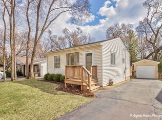 8411 Dorr Rd, Wonder Lake, IL 60097