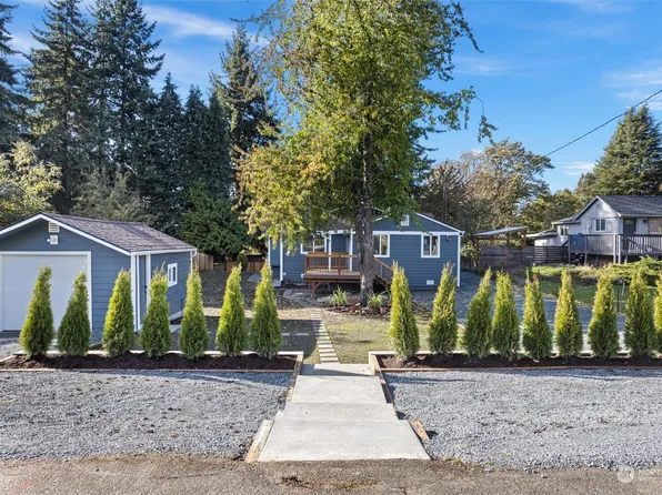10825 25th Avenue SW, Seattle, WA 98146