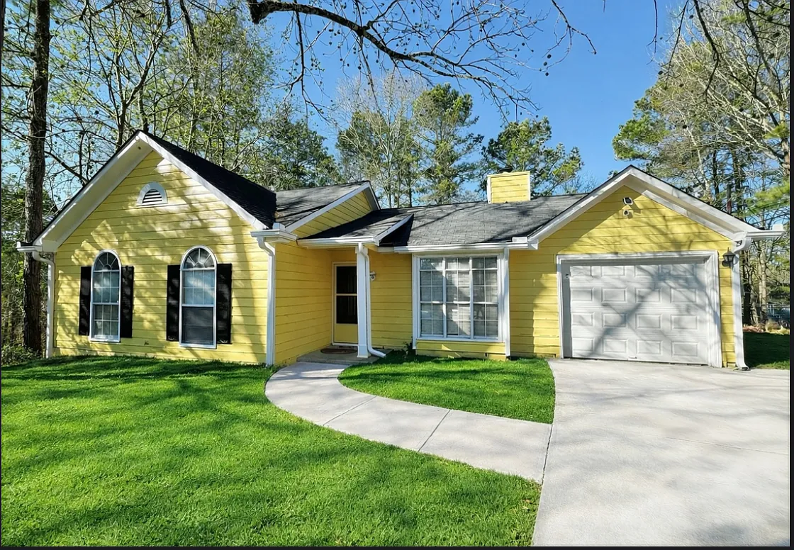 3 bed, 1049 sqft, $3,295 — Photo 1