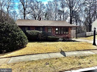 545 Crestpark Dr, Glen Burnie, MD