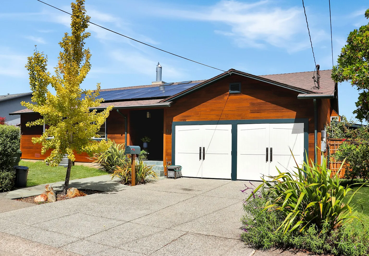 14 Blue Rock Court — Photo 2