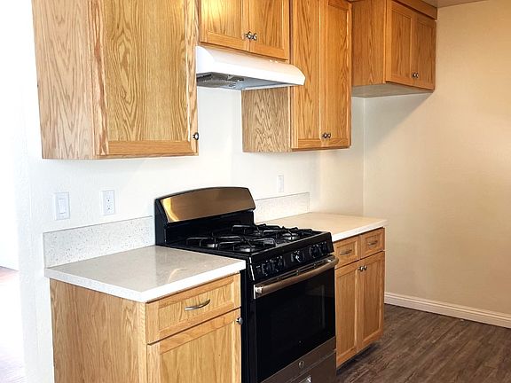 4th image of 3317 Ganahl St APT 3
