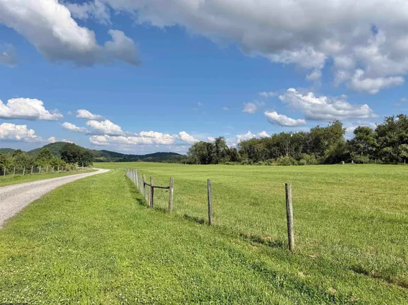 Morrow Tower Rd, Bridgeport, WV 26330