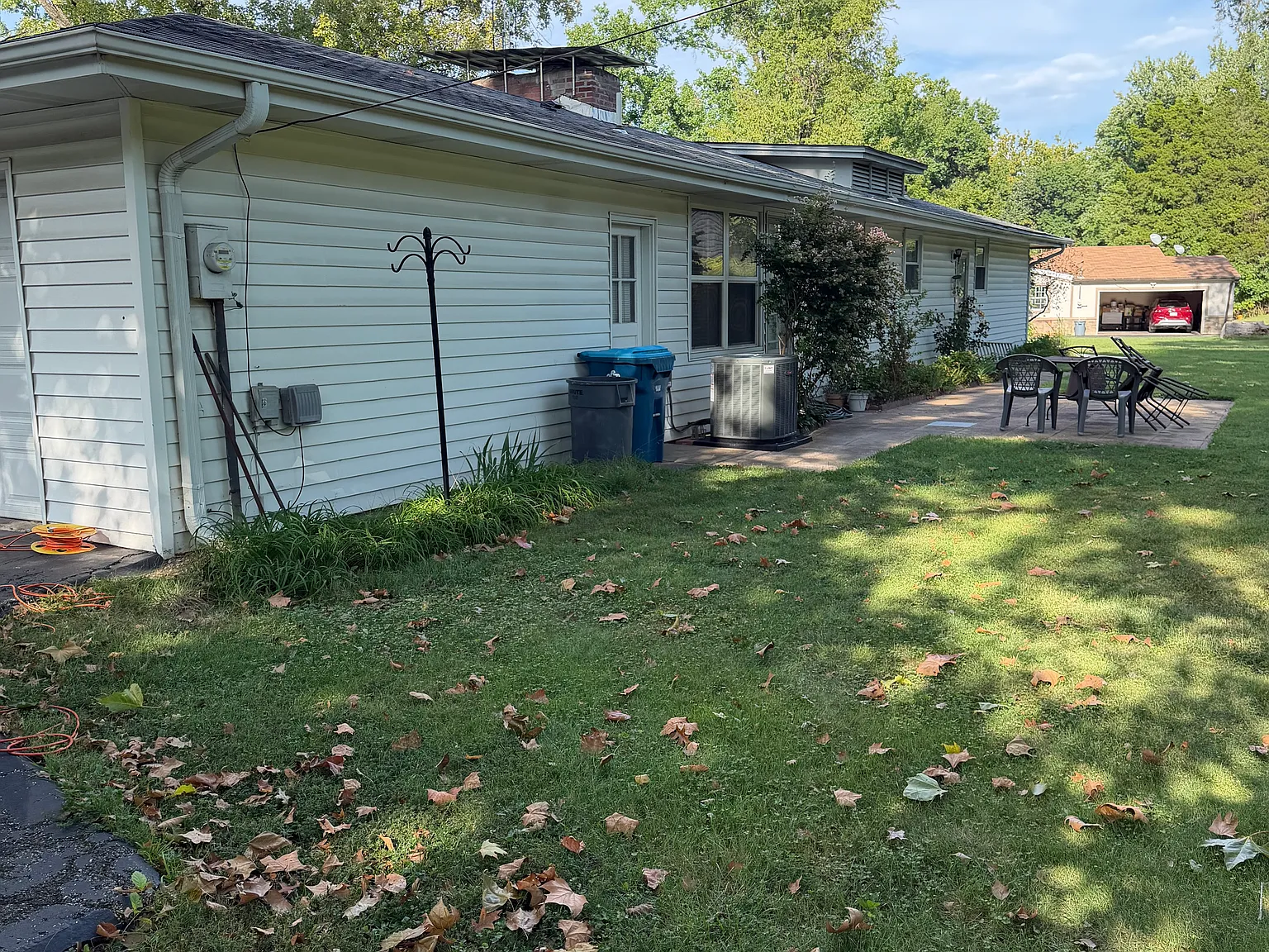 3 bed, 1400 sqft, $3,150 — Photo 3