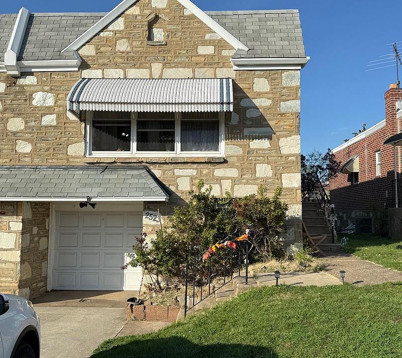 2nd image of 2523 Bleigh Ave