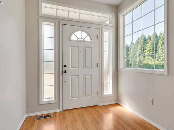 3rd image of 16312 NE 88th Way