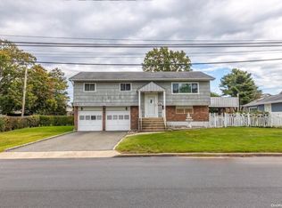 1749 Hendrickson Ave, Merrick, NY 11566
