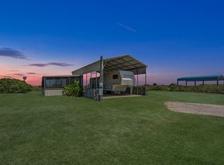1476 Mabry St, Gilchrist, TX 77617