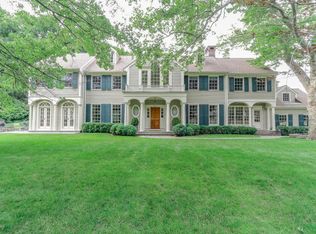 11 Cherry Tree Ln, Riverside, CT 06878
