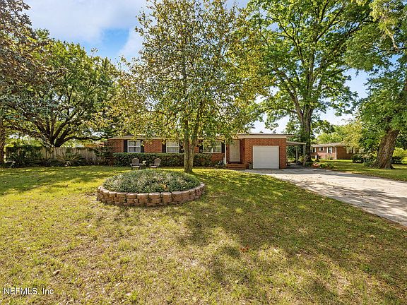 3rd image of 6206 PINE COVE Lane