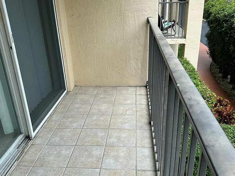 1801 N Flagler Dr #212 — Photo 7