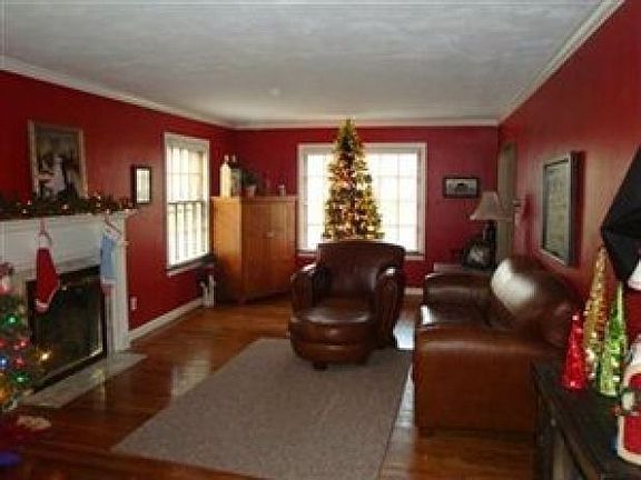 2nd image of 247 Harvard Ave
