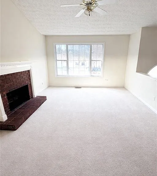 3165 Chandon Ln — Photo 3