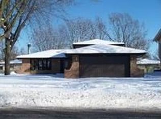 18601 Center Ave, Homewood, IL 60430