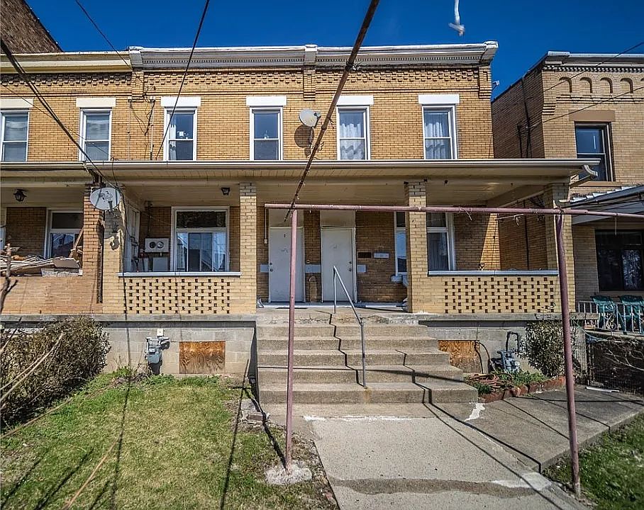 1st image of 345 1/2 McKee Pl