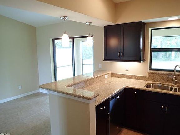 5th image of 243 SE 8th Pl