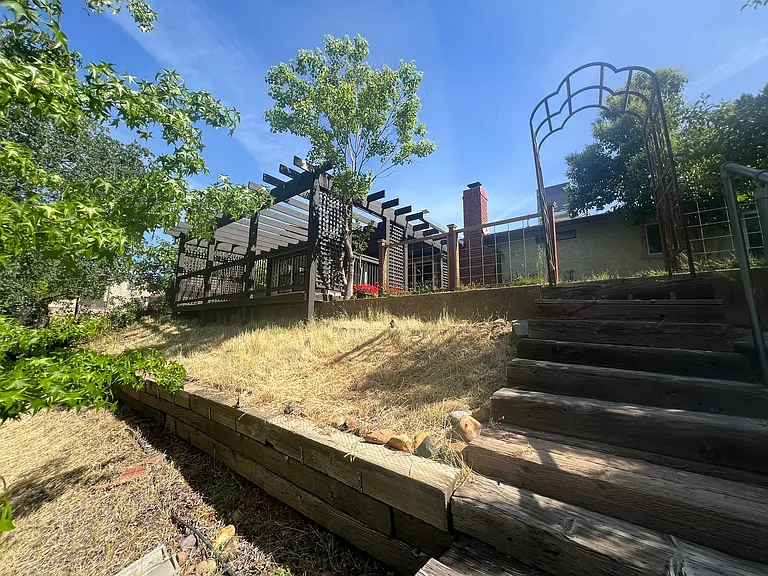 4177 Villa Dr — Photo 52