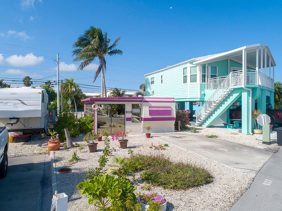 1st image of 701 Spanish Main Dr #627