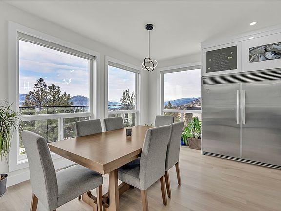 5th image of 2719 Hawthorn Dr