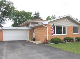 5N452 Lloyd Ave, Itasca, IL 60143