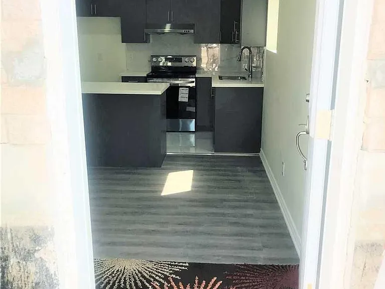25 Gabrielle Cres #BASEMENT — Photo 4