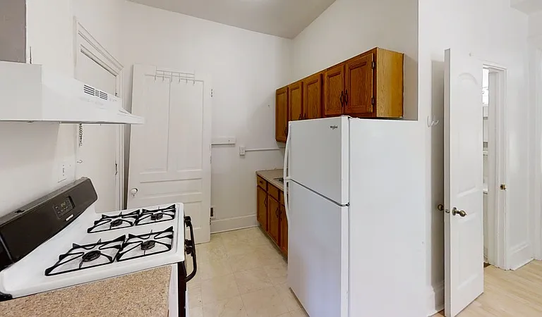 610 Lawrence St #1 — Photo 3