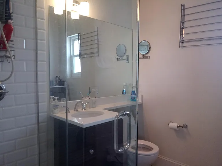 847 N Winchester Ave #2F — Photo 10